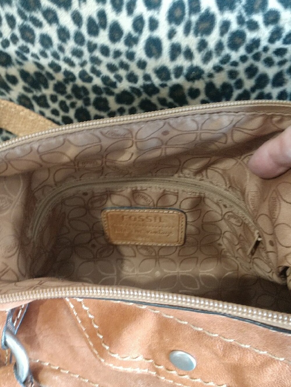 Fossil Cognac Brown Leather Shoulder Bag with Removable Strap - Picture 7 of 9